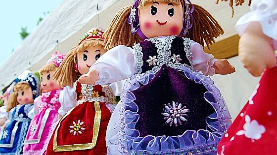 traditionelle ungarische Volkspuppen