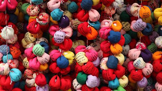 Souvenirs aus Japan: Kukurizaru (Talismane)