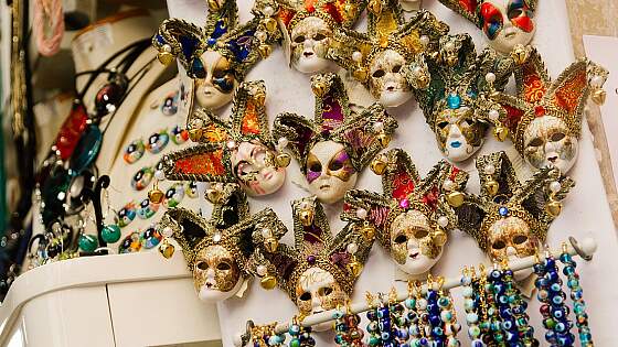 Souvenirs: Masken aus Venedig