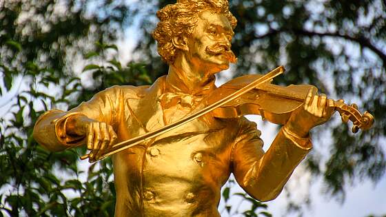 Bronzestatue von Johann Strauss in Wien