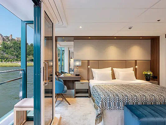 MS Amadeus Amara: Suite