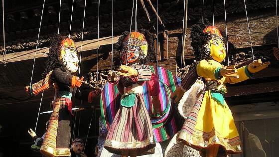 landestypsiche Marionetten aus Nepal