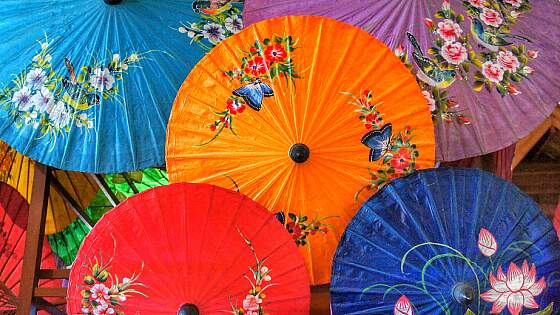 Souvenirs aus Thailand: Sonnenschirme