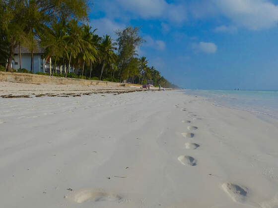 Hotel Papillon Lagoon Reef, Ukunda: am Strand