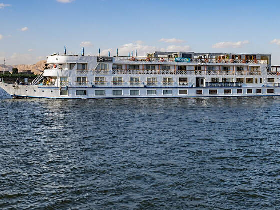 Nilschiff MS Crown Vision auf dem Nil