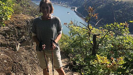 Wandern am Rheinsteig mit Rheinblick