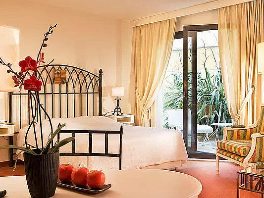  Grand Hotel Avignon: Zimmerbeispiel