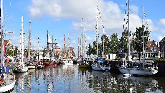 Niederlande, Friesland: Harlingen Bootshafen