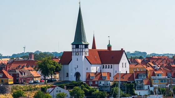 Kirche am Hafen in Rönne auf Bornholm, Dänemark