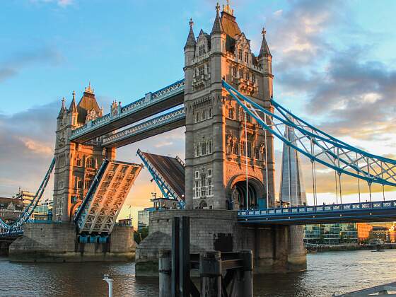 London: Tower Bridge und Themse