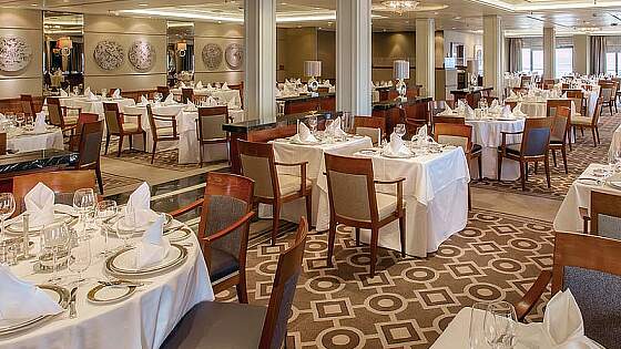 Queen Mary 2: Princess Grill Restaurant