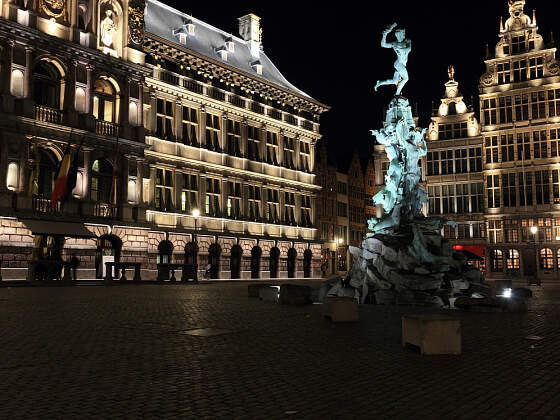 Antwerpen: Brabobrunnen