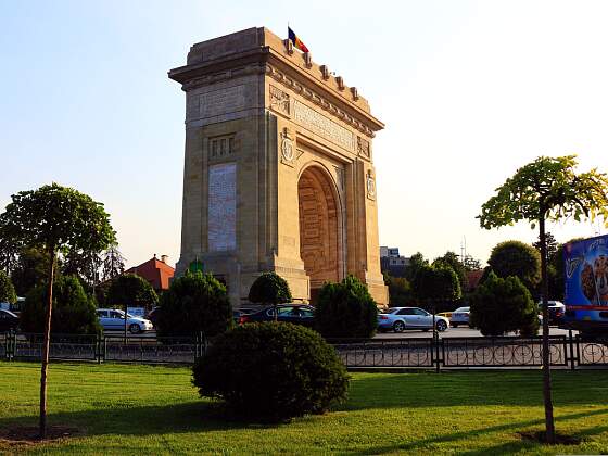 Rumänien, Bukarest: Triumphbogen