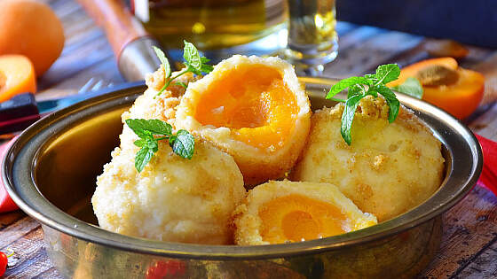 Österreich: Marillenknödel