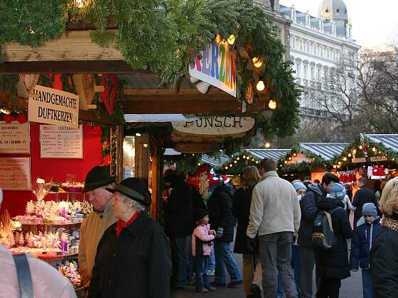 Wien: Weihnachtsbuden