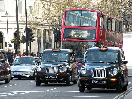 Stadtleben in London - roter Doppeldecker