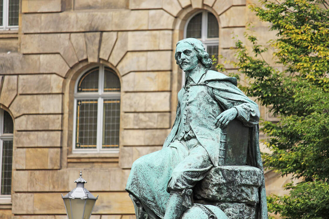 Otto-von-Guericke-Denkmal, Magdeburg