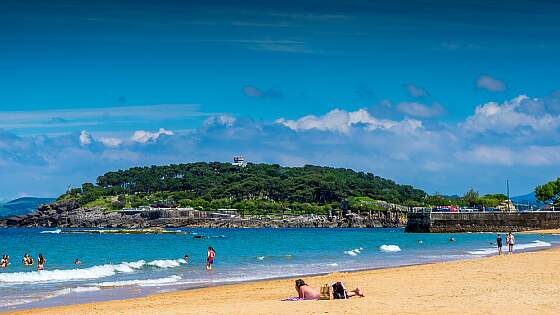 Spanien, Kantabrien: Strand von Santander