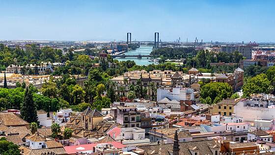 Spanien: Stadtpanorama Sevilla