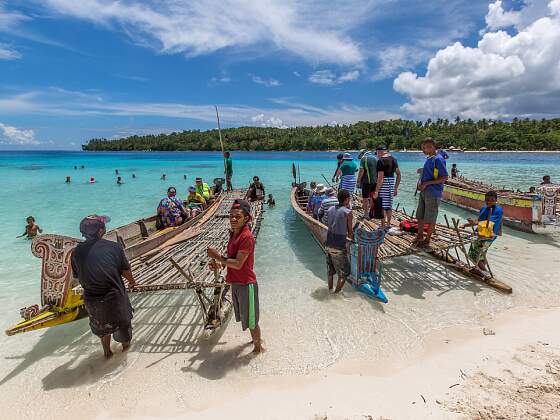 Papua Neu Guinea: Lagatoi (Handelsboot)