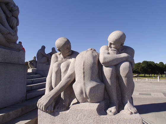 Granitskulpturen im Viegelandpark in Oslo