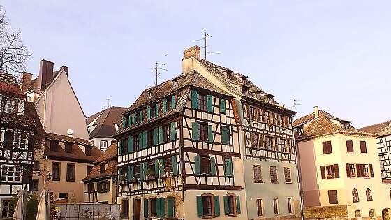 Dämmerung im Petite France in Straßburg