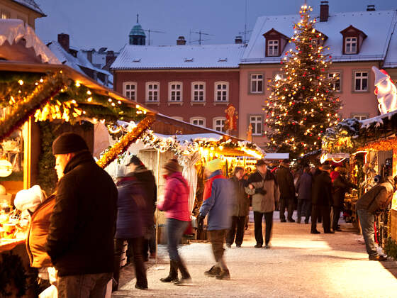Bamberg: Weihnachtsmarkt auf dem Maximiliansplatz