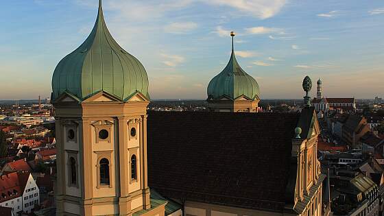 Augsburg: Blick vom Rathaus auf St. Ulrich