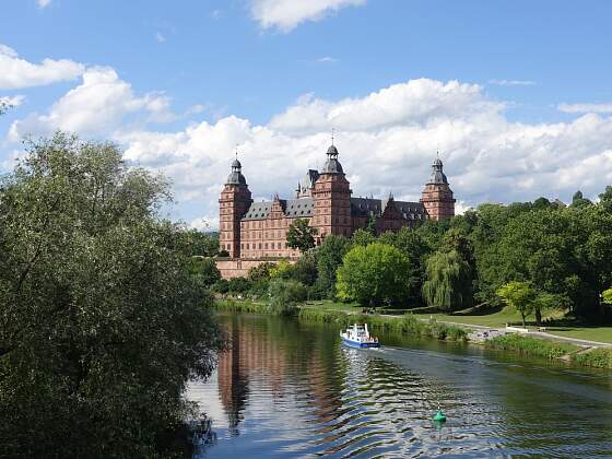 Aschaffenburg: Schloss Johannisburg am Main