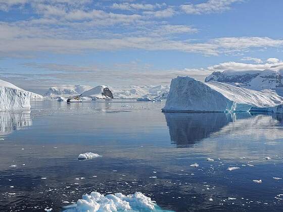 imposante Eisberge in der Antarktis