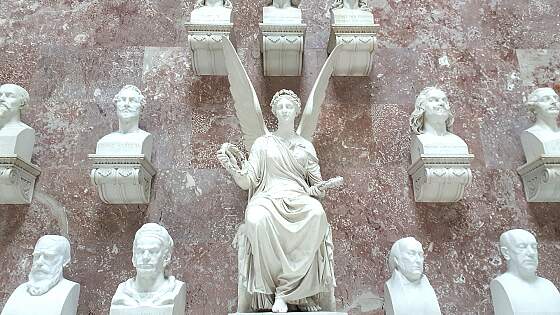 Büsten in der Walhalla in Donaustauf