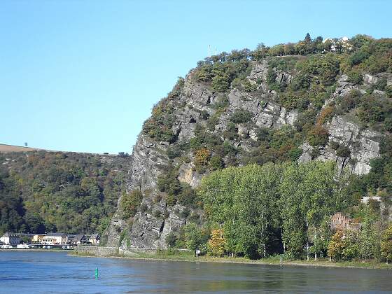 am Rhein: Loreley Felsen