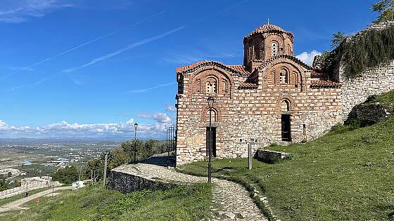 Berat, Albanien: Kirche der Heiligen Dreifaltigkeit