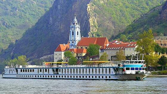 Donau mit MS Prinzessin Katharina