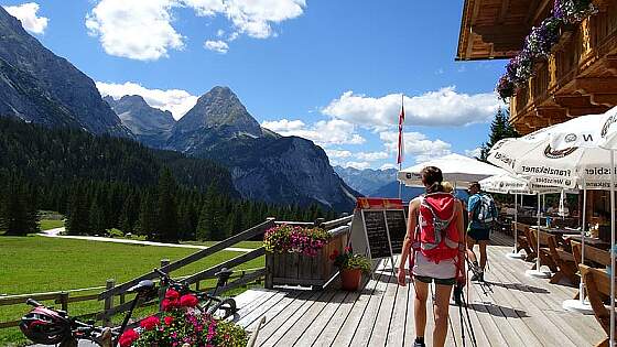 Zugspitze: Hüttenblick