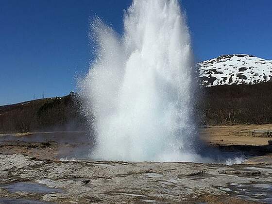 Island: Geysir Strokkur